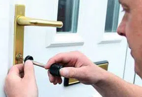 City Locksmith Services Chicago, IL 312-973-4906 City Locksmith Services Chicago, IL 312-973-4906 - 4-Locksmiths-Service